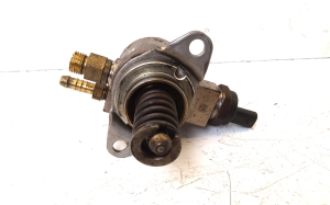 Kraftstoffpumpe - 03C127026C