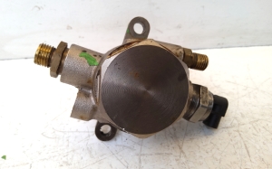 AUDI A7 (2018–2026) Kraftstoffpumpe 06M127A02 - 2
