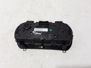 RENAULT Megane IV (2016–2022) Instrument cluster 248105618R - 3