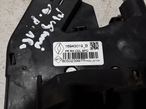 RENAULT Megane IV (2016–2022) Front door lock 805023997R - 4