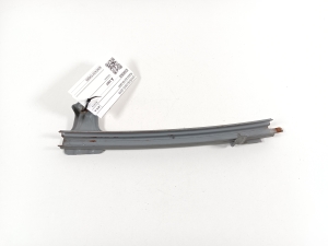  Autre pièce de porte avant de voiture 