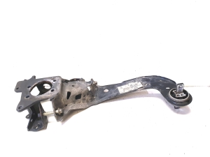 Ford Focus (2018–2026) Hinterradnabenstumpf ohne Lager 8415 - 4