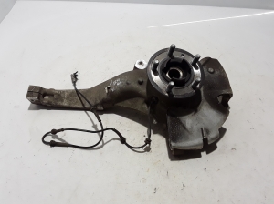 Land Rover Range Rover IV (2012–2026) Front wheel hub JK623K207AD - 3