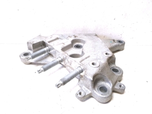 Ford Focus (2018–2026) Motorhalter - 3