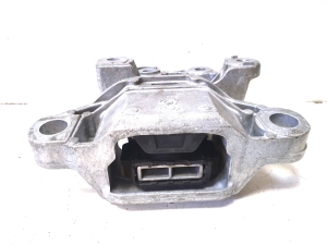 Ford Focus (2018–2026) Engine mount 26015326F92 326F83 - 4