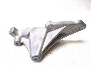 Ford Focus (2018–2026) Motorhalter HG9Q9P484AC - 2