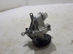 VOLVO XC60 (2017–2026) Veepump 32382367 - 4