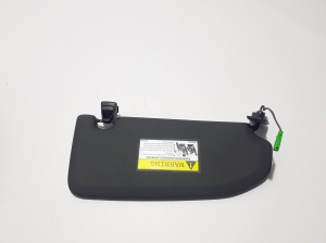  Sun visor 