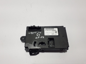   Unité de commande de siège avant 