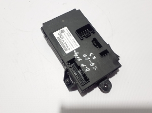  Front seat control unit 