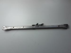  Engine holder 