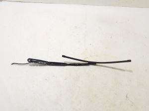  Windshield wiper blade 