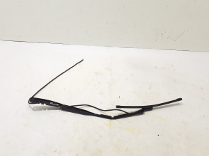  Windshield wiper blade 