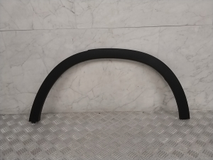 Rear fender trim cover - A1568851300