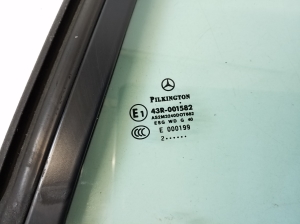 Mercedes Benz SLK-Class 172 (2011–2026) Seitenscheibe hinten (Karosserie) A1726700110 - 2