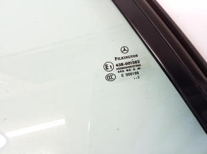 Mercedes Benz SLK-Class 172 (2011–2026) Seitenscheibe hinten (Karosserie) A1726700210 - 2