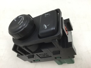 NISSAN Qashqai (2006–2013) Mirror control switch - 3