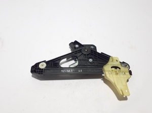   Rear side door window lifter 