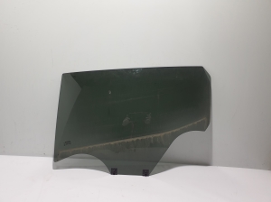   Hintere Seitentür aus Glas 