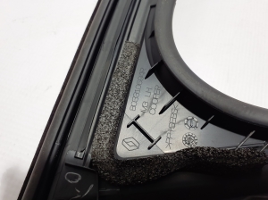  Front door sealing rubber 