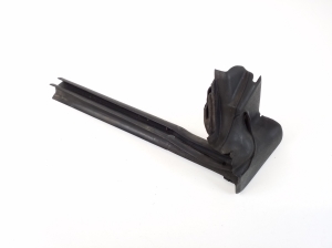 Rear quarter glass seal - A1726700738
