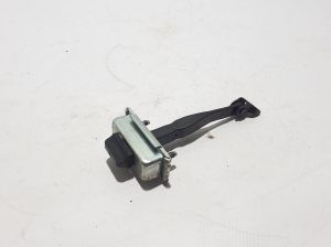 RENAULT Megane E-Tech CMF-EV (2022–2026) Rear side door opening limiter 824300539R - 2