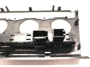 Volkswagen Touran III (2015–2026) Parking system switch 5TA927132A - 3