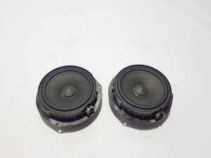   Front door speaker 