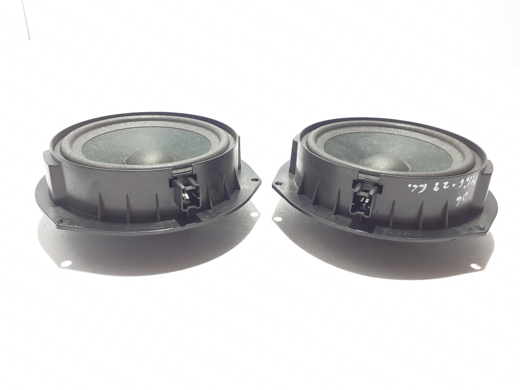 RENAULT Megane E-Tech CMF-EV (2022–2026) Rear side door speaker 281443713R RENAULT Megane E-Tech CMF-EV (2022–2026) Rear side door speaker 281443713R