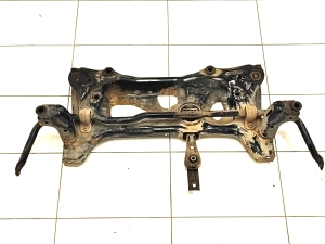 Volkswagen Touran III (2015–2026) Eesmine alusraam 3Q0199315C - 2