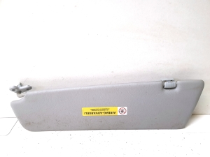  Sun visor 