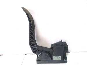  Pedalas akseleratoriaus 