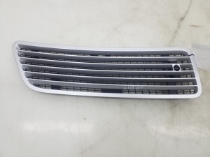   Engine cover grille 