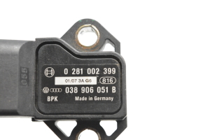Volkswagen Golf V (2003–2009) Sensor Ladeluftkühler 038906051B - 3