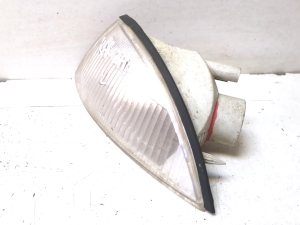 Mitsubishi Carisma (1995–2004) Eesmine suunatuli MB952157 145733 - 4