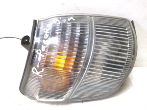 Mitsubishi Pajero II (1991–1999) Blinker vorne 21037746 - 2