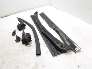 RENAULT Megane E-Tech CMF-EV (2022–2026) Wiper cowl trim panel - 3