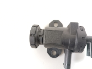BMW X6 E71 (2008–2014) Solenoid 7811814 - 3