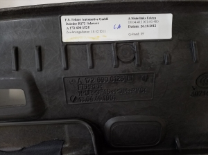 Mercedes Benz SLK-Class 172 (2011–2026) Esipiilari siseviimistlus A1726901525 - 2