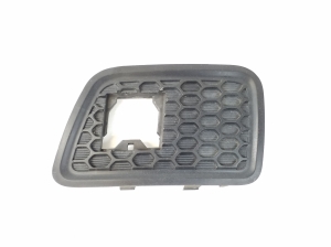 Front bumper lower grille - 68143100AA