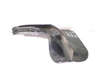 Ford Focus (2011–2018) Mud flap BM5JF28370AA - 3