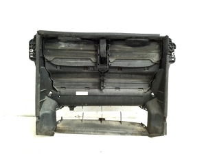   Air deflector cooling radiator 