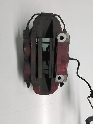 Alfa Romeo Giulia (2015–2026) Front brake caliper 20C29807 - 2