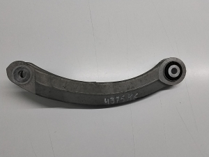 Alfa Romeo Giulia (2015–2026) Tagumine õõtshoob 00505432750 - 2