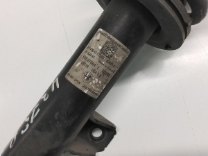 Alfa Romeo Giulia (2015–2026) Eesmine amort ja selle komponendid 50547064 - 3