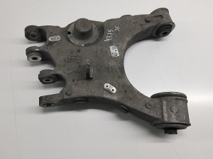 Alfa Romeo Giulia (2015–2026) Tagumine õõtshoob 00505491200 - 5