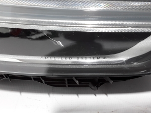VOLVO XC60 (2017–2026) Phare avant - 6