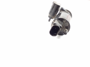 Jeep Grand Cherokee WK2 (2010–2026) Front windshield washer pump 5179153AC - 2