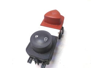 RENAULT Scenic (2003–2010) Hazard light switch 88040001  88040002 - 2