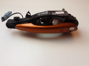 Front door external opening handle and its details - 9836428080